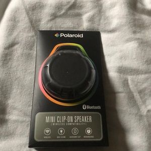 Mini clip-on speaker